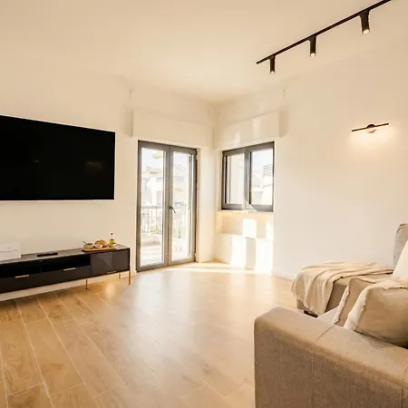 Marevista - Private Garden & Parking Apartment Bari