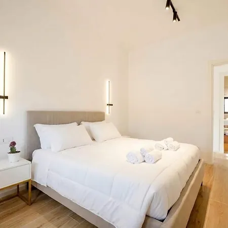 Marevista - Private Garden & Parking Apartment