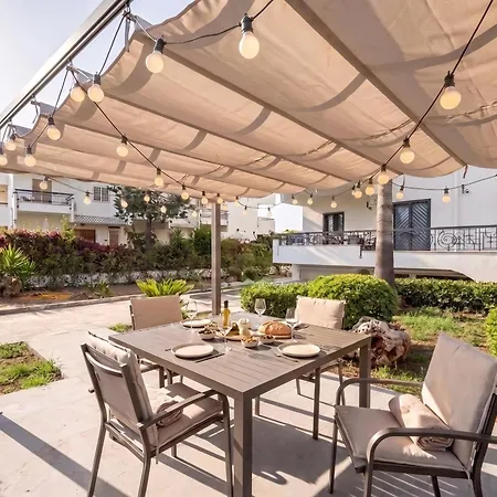 Marevista - Private Garden & Parking Apartment